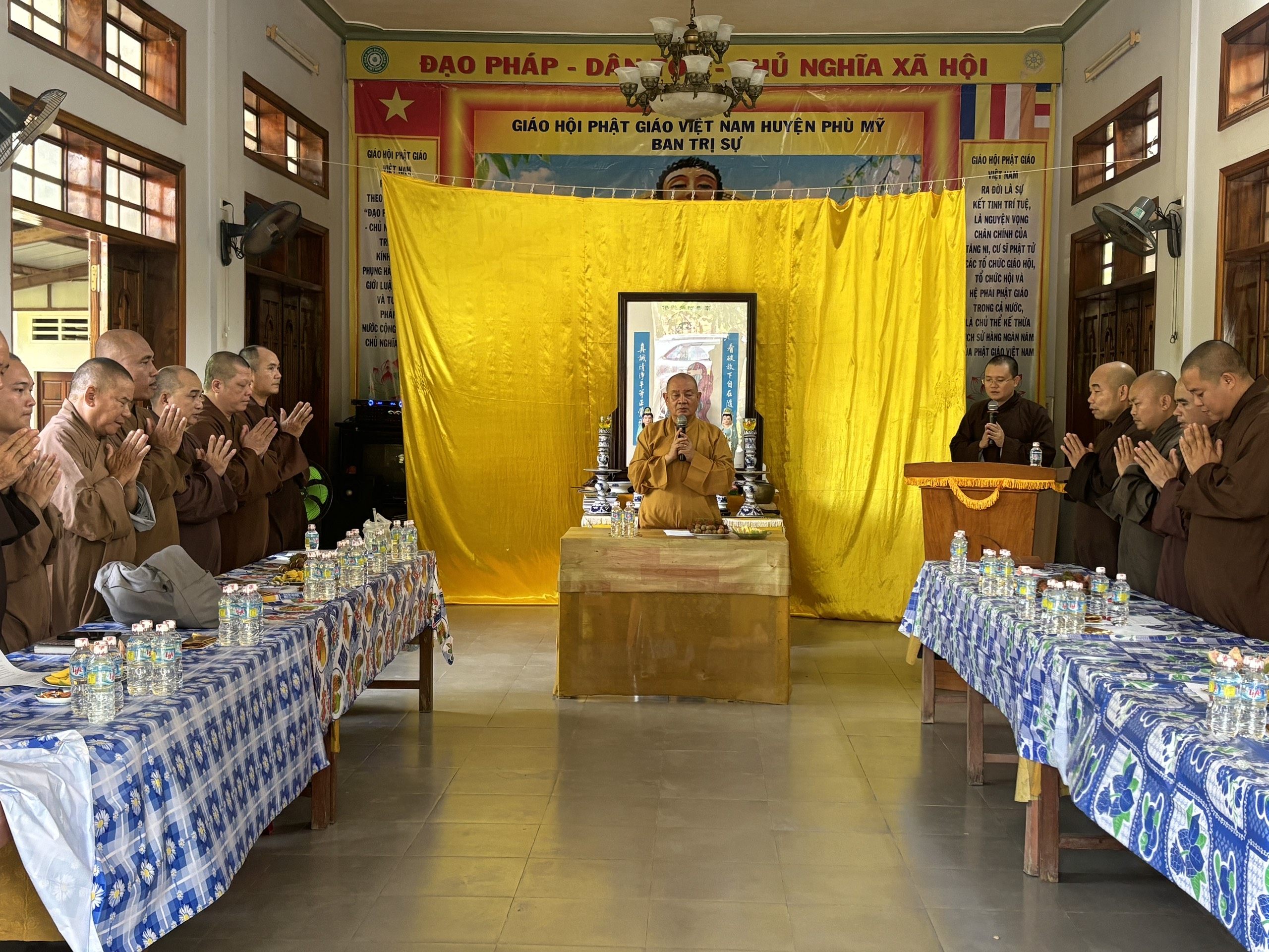 Ban Trị sự huyện Phù Mỹ họp mở rộng triển khai Kế hoạch tổ chức Đại lễ Phật Đản PL.2568 và An cư Kiết hạ.